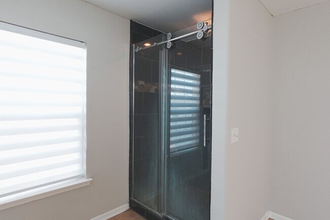 Building Photo - Available Soon!