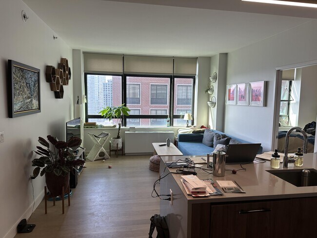 Building Photo - 4428 Purves St