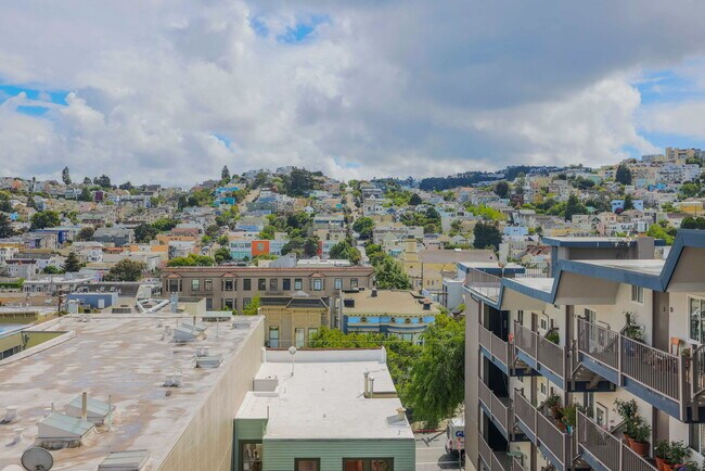 Building Photo - 4096 17th St