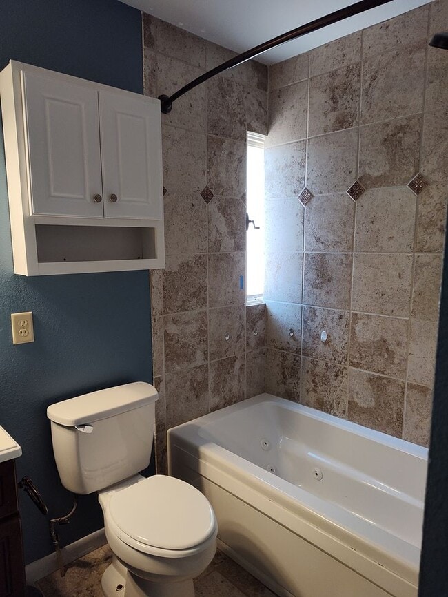 Building Photo - ALL PROSPECTIVE TENANTS MUST SUBMIT A $58 NON-REFUNDABLE APPLICATION FEE PER APPLICANT ONLINE AND...