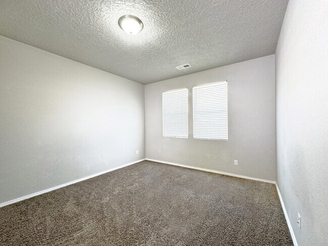 Building Photo - Wonderful, Newer 4 BR Home in Cleveland Heights!