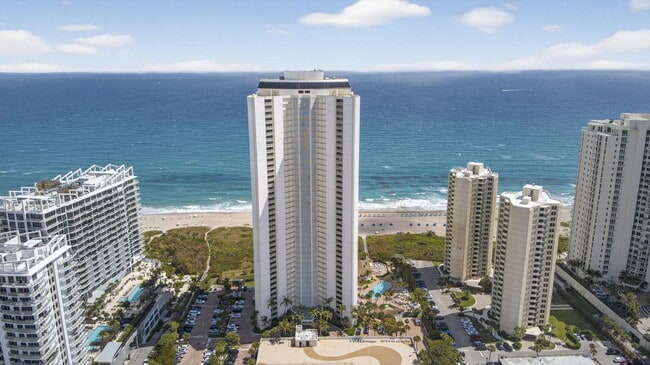 Building Photo - 3000 N Ocean Dr