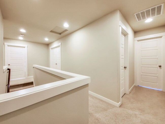 Building Photo - Convenient location near I-405 across from...