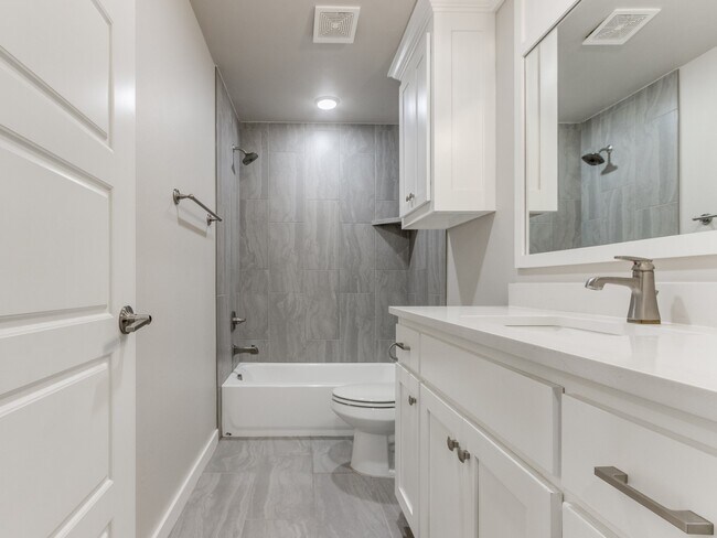 Building Photo - 6271 NW 178th Cir