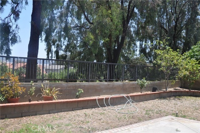 Building Photo - 206 Goldenrod Dr