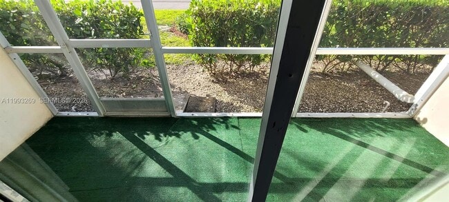 Building Photo - 7 Fanshaw A