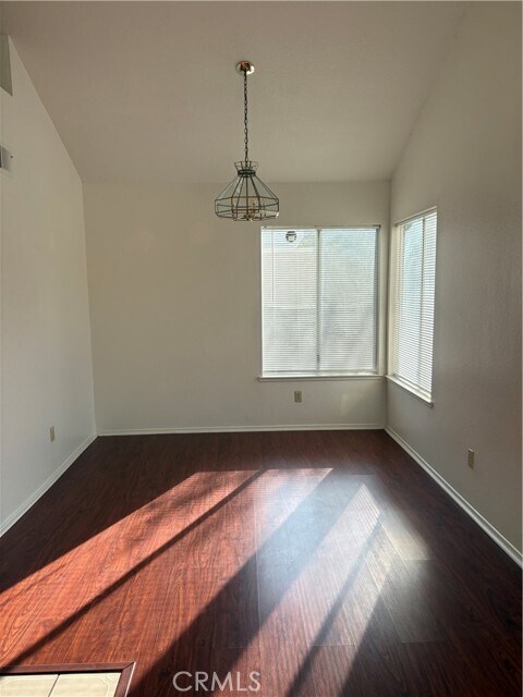 Building Photo - 1524 Canterbury Cir
