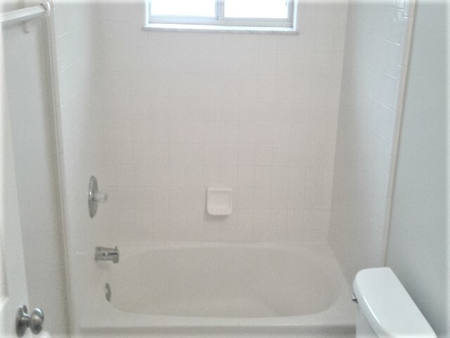 Building Photo - 12407 Hatton Chase Ln E