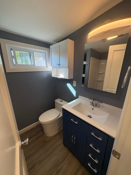 Building Photo - 104 Cable Ave