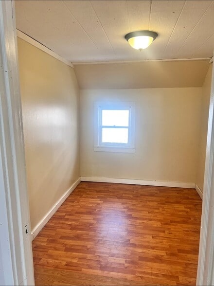 Building Photo - 23 Proctor St