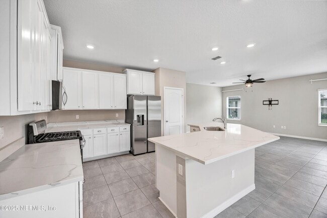 Building Photo - 135 Deer Trail