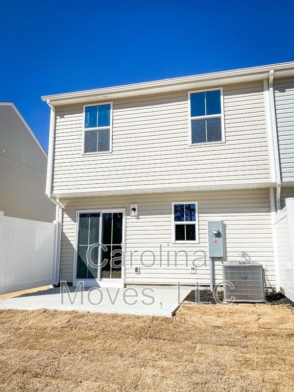 Building Photo - 156 Sarnesfield Way