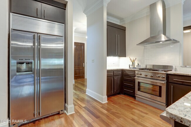 Building Photo - 605 Silverstone Rd