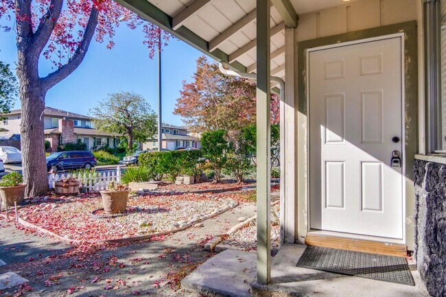 Building Photo - 683 Arbutus Ave
