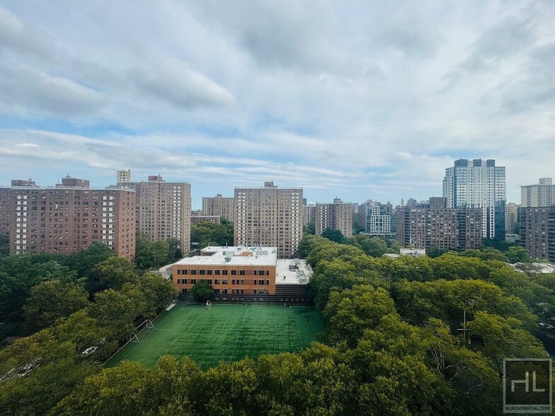 Building Photo - AMSTERDAM AVENUE