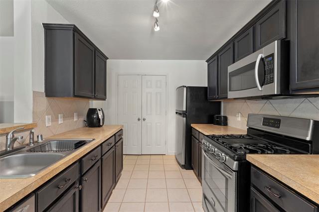 Building Photo - 267 Salmon Lake Dr