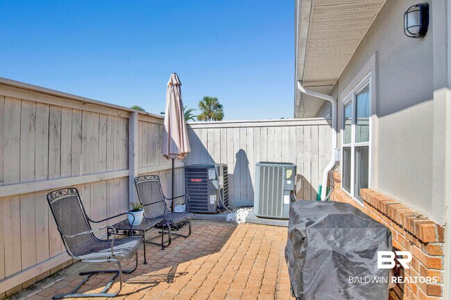 Building Photo - 501 Cotton Creek Dr