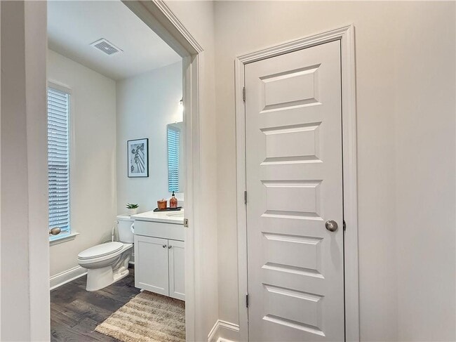 Building Photo - 1160 Kendron Ln