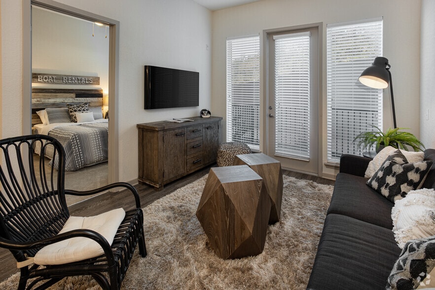 1BR, 1BA - 750SF - Rivervue Avondale