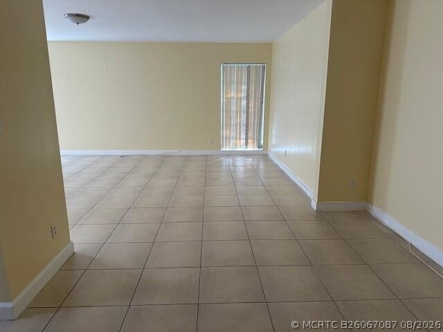 Building Photo - 7013 NW 63rd Ct