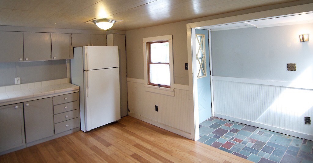 Wet room entryway - 6201 NY-42
