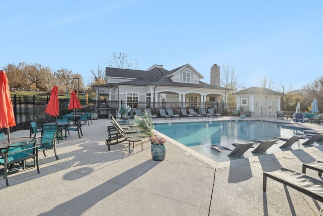 Building Photo - 5th Street Place