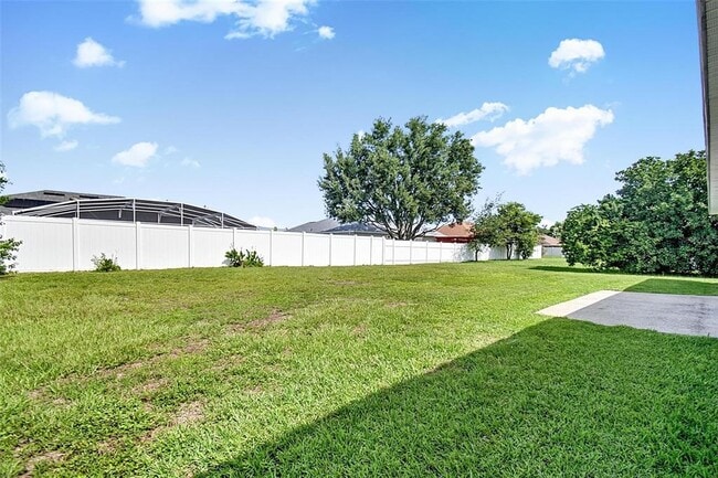 Building Photo - 9 Lytton Ln