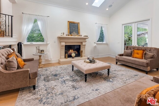 Building Photo - 345 S Saltair Ave