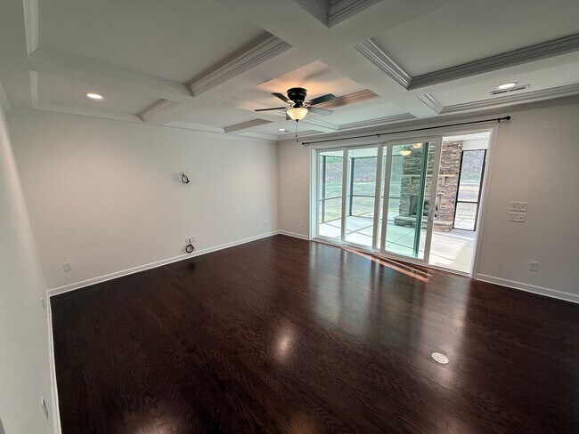 Building Photo - Beautiful New Home in georgous community