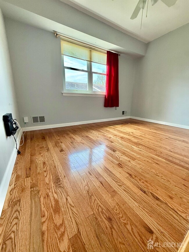 Building Photo - 4 Texas Ct