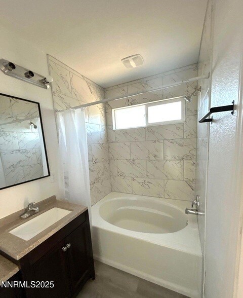 Building Photo - 5380 Twin Creeks Dr