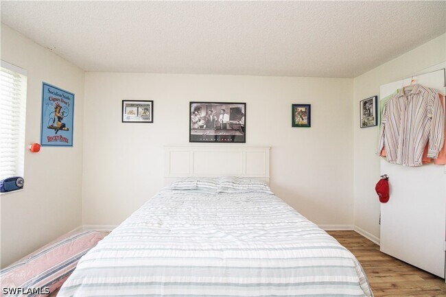 Building Photo - 41 High Point Cir S