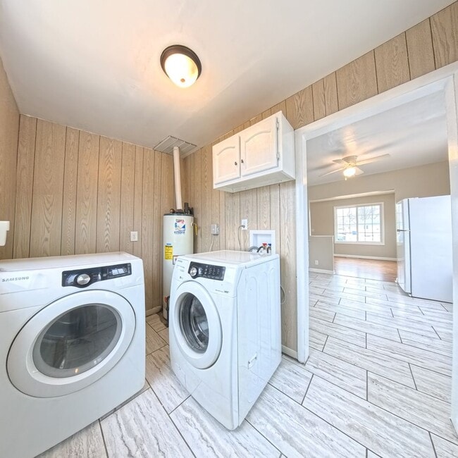 Building Photo - Cozy 2 Bedroom 1 Bathroom Home