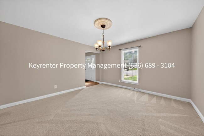 Building Photo - Spacious Updated 4-Bedroom Home in Prime Chesterfield Location