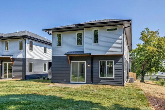 Building Photo - 5917 Robertson Ave