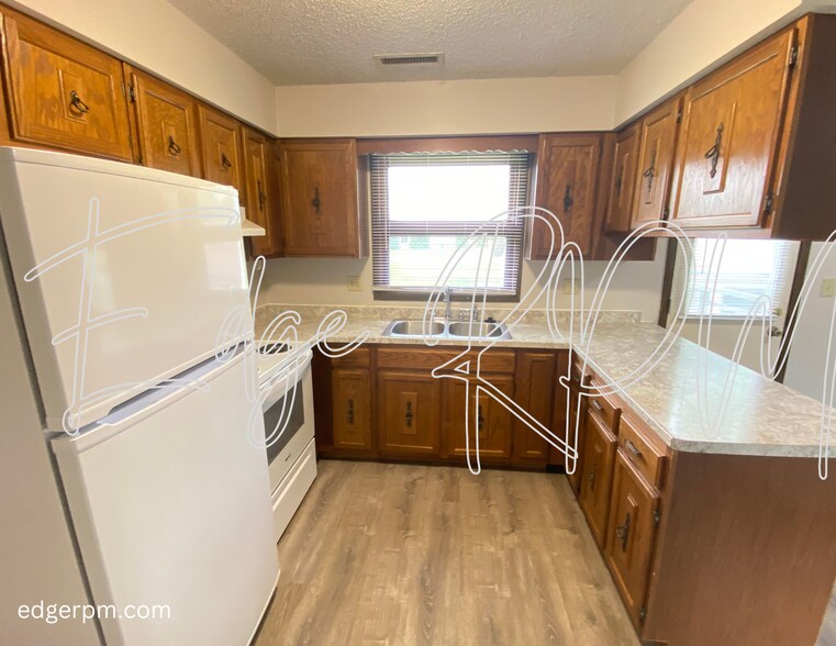 Building Photo - 5407 Norse Dr