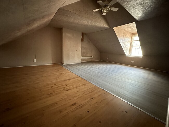 Building Photo - 356 Beaver St