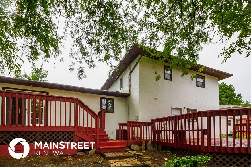 Building Photo - 1815 Balsamridge Rd