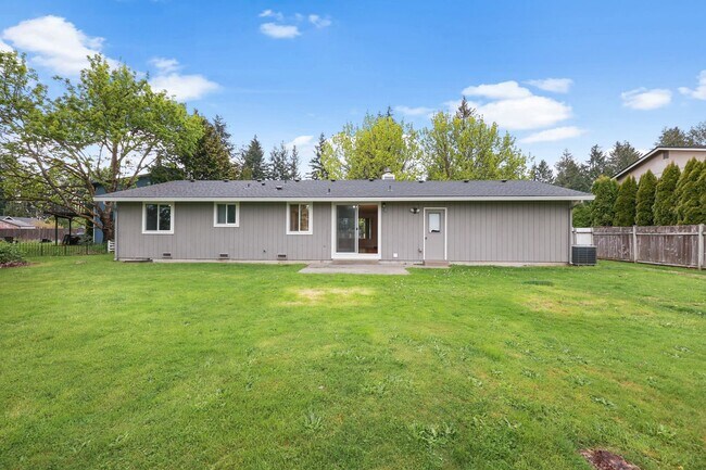 Building Photo - Tumwater rambler with 3bdrms 1.75 baths 2 ...
