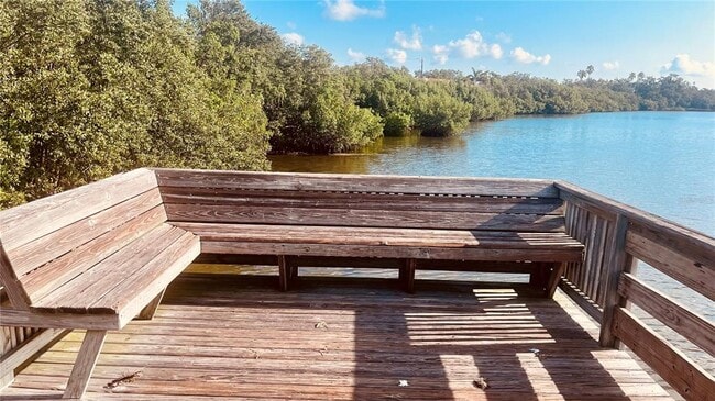 Building Photo - 2915 Pointeview Dr