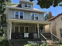 Building Photo - 919 E Johnson St