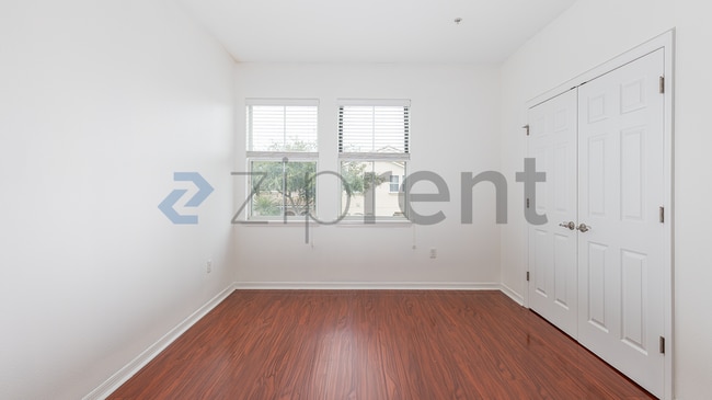 Building Photo - 2942 Aqua Virgo Loop