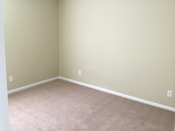 Building Photo - 1216 Bicycle Ct