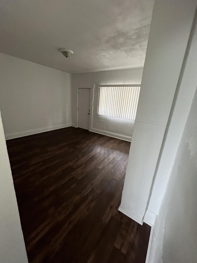 Building Photo - 1513 Ridge Ave