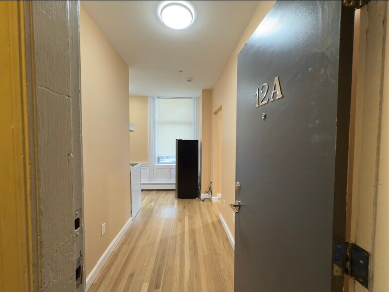 Primary Photo - 483 Beacon St