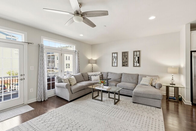 Building Photo - 5917 Glen Willow Wy