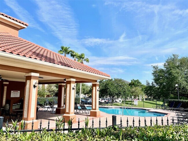 Building Photo - 619 Fortanini Cir