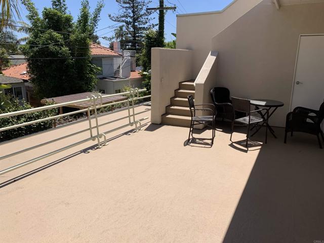 Building Photo - 605 Bonair Pl