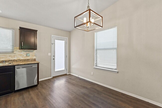 Building Photo - 845 Villa Seca Dr