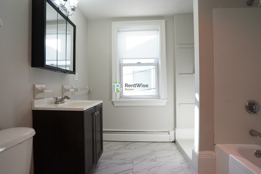 Building Photo - 1 Winship Pl